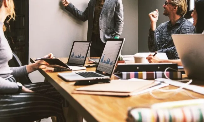 Couverture de l'article : Structure optimale du conseil d'administration dans les PME suisses